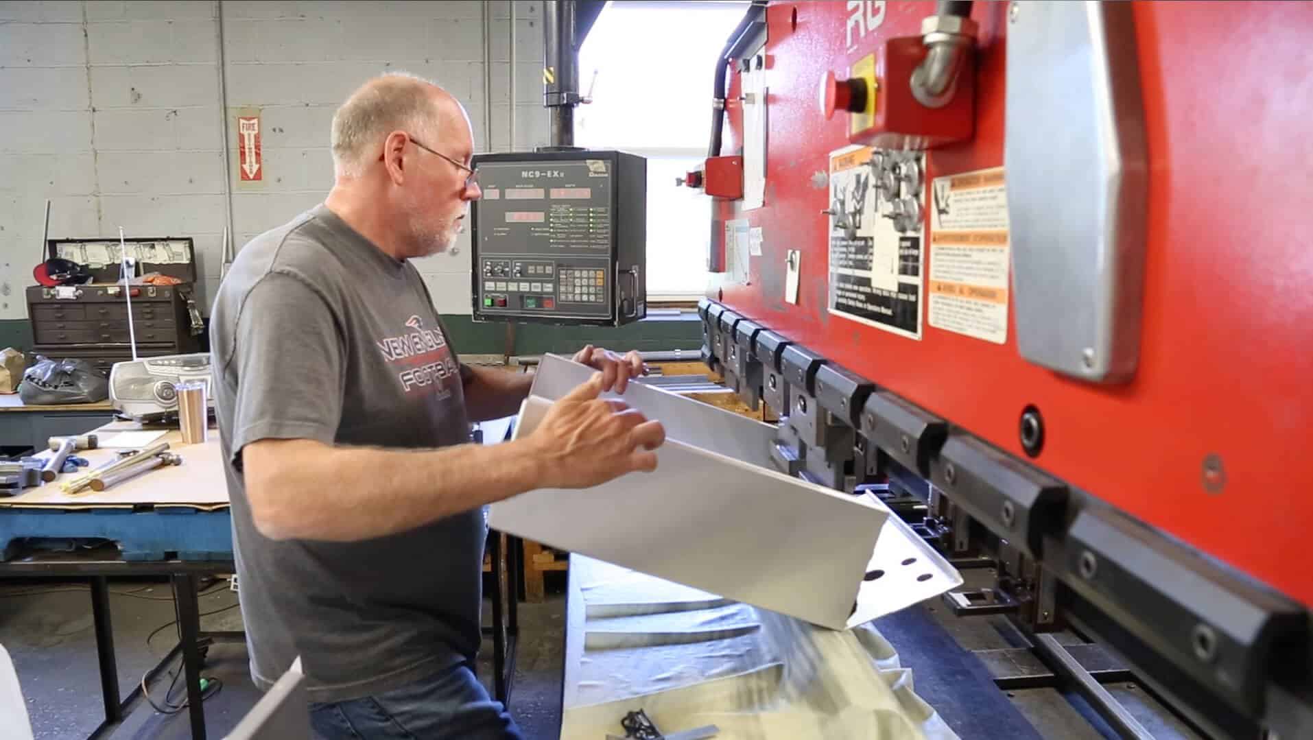 Sheet Metal Fabrication vs. CNC Machining